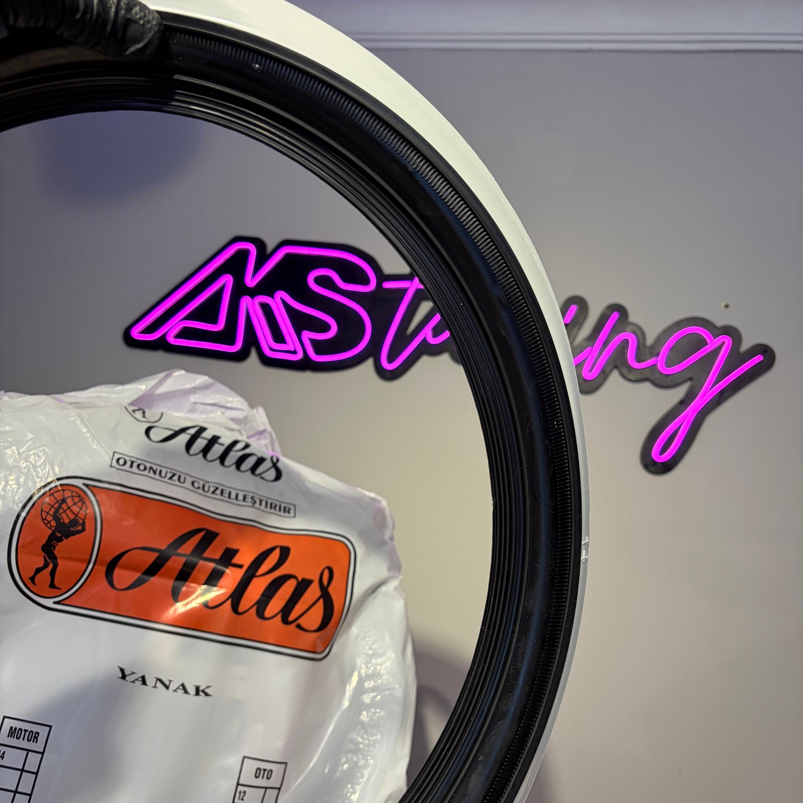 Atlas Siyah Beyaz Lastik Yanağı 13-14-15-16-17